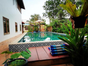 Отель ANGKOR DINO B&B  Siem Reap